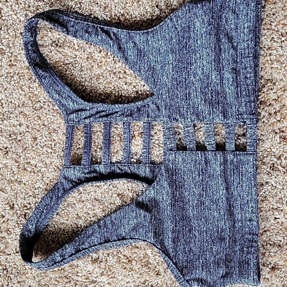 Last Chance, Victoria's Secret PINK unlined grey strappy sports bra